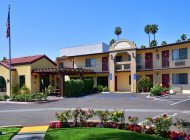 Exterior View | Lamplighter Inn & Suites at SDSU